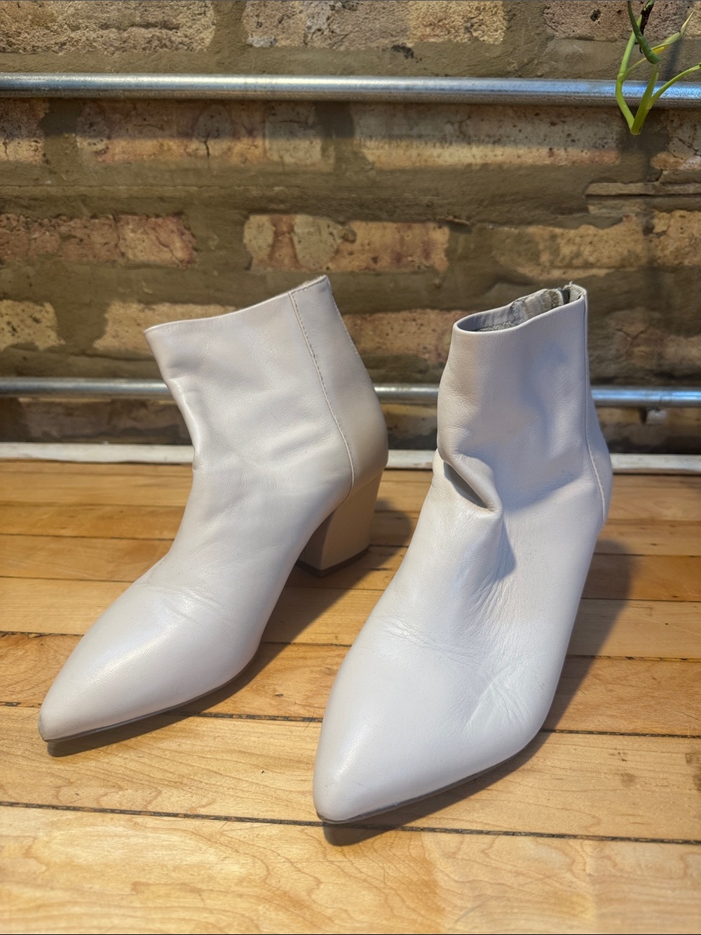 Steve Madden White Leather Heel Boots